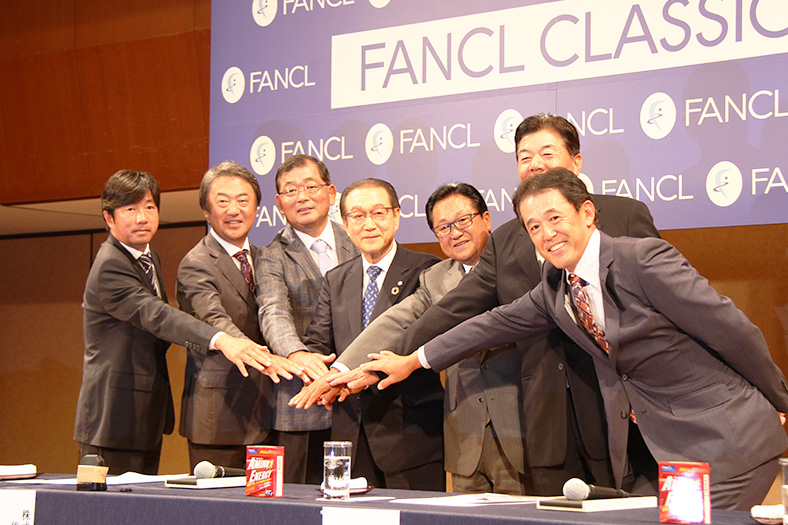 シニアツアーはジョークの応酬　「ファンケルクラシック」記者発表