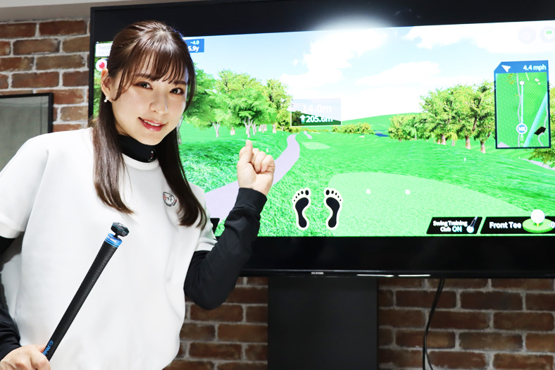 自宅でゴルフができる『ファイゴルフ2』をアイドル山本茉央が体験してみた