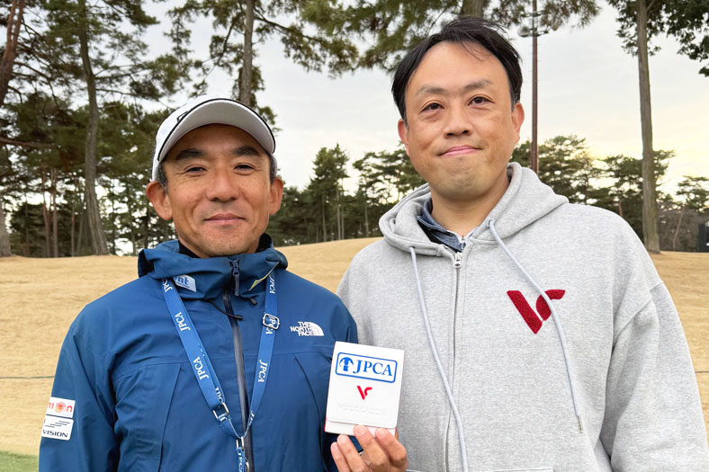 ひさいスポーツが日本プロキャディー協会を応援