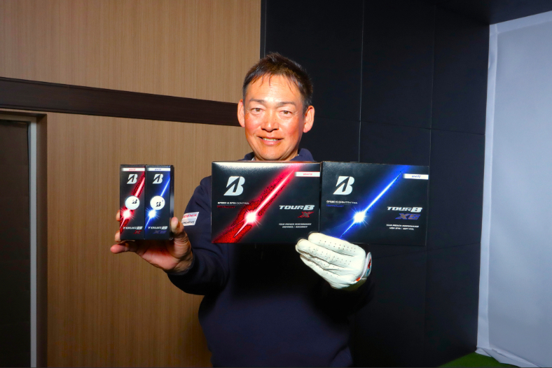 「運ぶ」「寄せる」がさらに進化！  ツアープロの要求に出した答えは “イメージ通り”という性能の 世界基準ツアーボール『TOUR B X/XS』